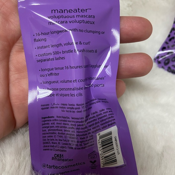 New bundle of 2 deluxe size Tarte maneater voluptuous mascara - Picture 3 of 6